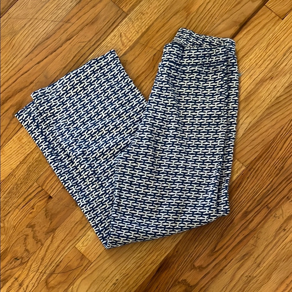 Zara stretchy blue and white pattern pants- medium